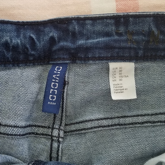 H&M Ripped Skinny Jeans - Picture 4 of 6